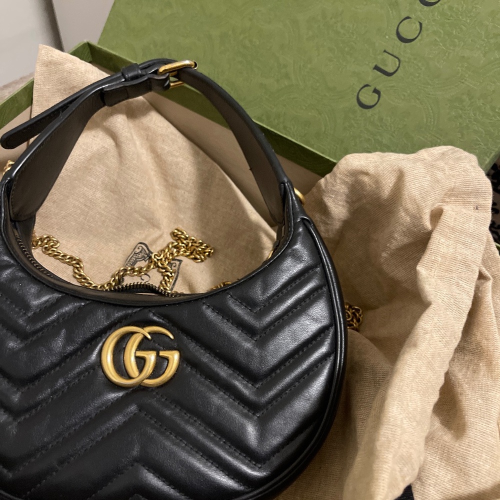 GG Marmont small shoulder bag